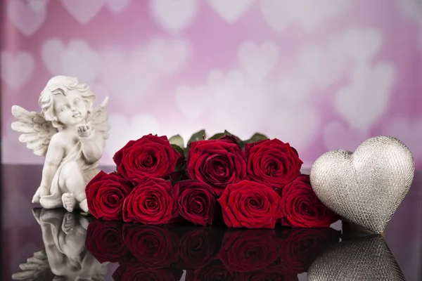 Roses Rouges Coeurs Osier Gris Ange Pour Saint Valentin — Photo