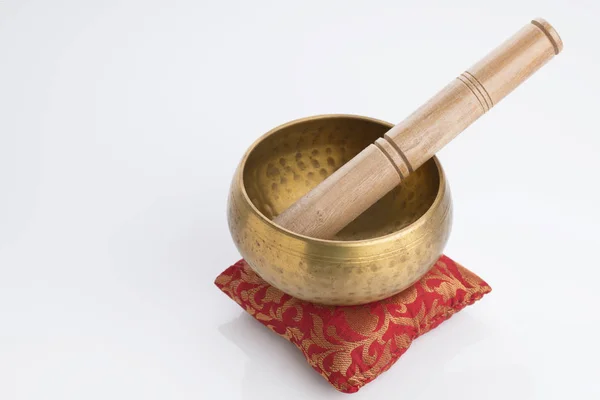 Tibetan Singing Bowl Red Cushion Wooden Mallet Isolated White Background — Stock Photo, Image