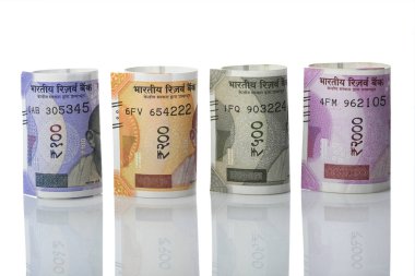 Finans: Yeni Hint para birimi notları önden görünümü 