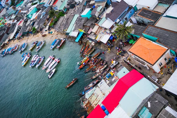 Barcos Pescadores Tradicionales Alineados Puerto Duong Dong Popular Isla Hon — Foto de Stock