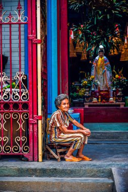 Ho Chi Minh Şehri, Vietnam - JAN 11,2020: Thien Hau Tapınağı 'nın giriş kapısı (Hoi quan Quang Trieu pagoda) - Ho Chi Minh Şehri' ndeki (Saigon) Vietnam 'daki Vietnam Çin tapınağından biri