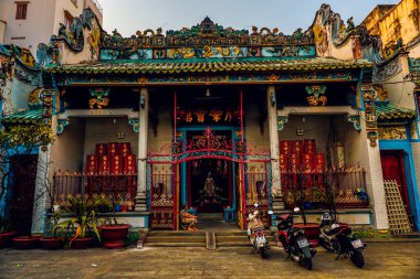 Ho Chi Minh Şehri, Vietnam - JAN 11,2020: Thien Hau Tapınağı 'nın giriş kapısı (Hoi quan Quang Trieu pagoda) - Ho Chi Minh Şehri' ndeki (Saigon) Vietnam 'daki Vietnam Çin tapınağından biri