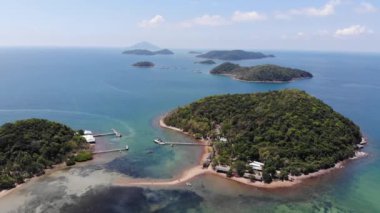 Kien Luong, Kien Giang, Vietnam 'daki Ba Lua Takımadası' nın (diğer adı Binh Tri Adası) havadan görünüşü.
