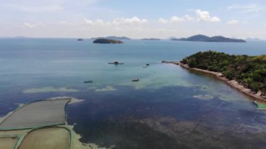 Kien Luong, Kien Giang, Vietnam 'daki Ba Lua Takımadası' nın (diğer adı Binh Tri Adası) havadan görünüşü.