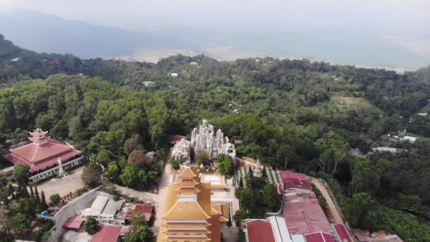 Vista Aérea Incrível Estátua Grande Buddha Montanha Cam Nui Cam — Vídeo de Stock