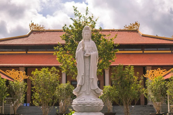 Estátua Quan Yin Quan Dentro Mosteiro Sala Dentro Cemitério Sala — Fotografia de Stock