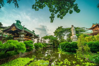 Pleiku, Vietnam - 11 Temmuz 2020: Minh Thanh pagoda, Pleiku şehrindeki görkemli bir Budist mimari yapı, Gia Lai (Vietnam 'ın merkezi İskoçya))