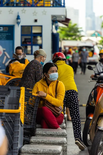 Chi Minh Şehri Vietnam Ağustos 2020 Yerel Halk Emart Süpermarketinden — Stok fotoğraf