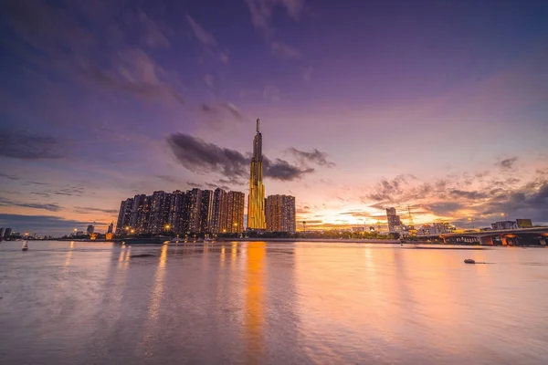 Zonsondergang Landmark Een Super Hoge Wolkenkrabber Het Centrum Chi Minh — Stockfoto