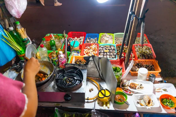 Chi Minh City Vietnam Aug 2020 Vietnamese Woman Selling Seafood — Stock Photo, Image