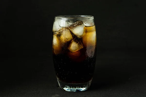 Cool Glass Cola Drink Ice Bubbles Fizz Cola Glass Ice — Stock Photo, Image