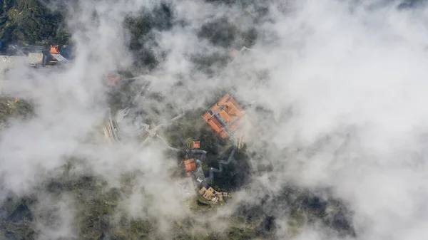 Veduta Aerea Architettura Del Tempio Pagoda Sulla Cima Del Monte — Foto Stock