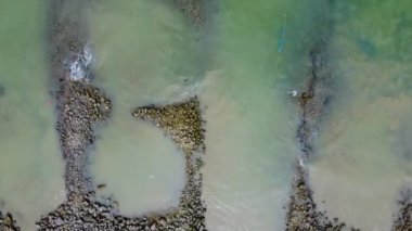 Balıkçı limanı havası manzarası, inanılmaz bir arka plan. Suyun rengi ve Vung Tau yarımadasında geleneksel mavi ahşap tekneler, Vietnam..