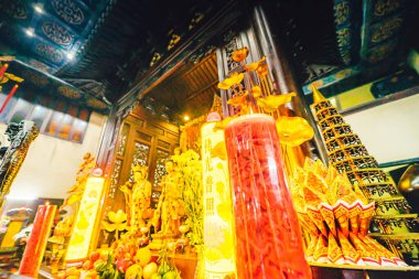 Ho Chi Minh, Vietnam - 31 Ağustos 2020: Thousand Buddha Temple veya Chua Van Phat pagoda in District 5, Ho Chi Minh City, Vietnam 31 Ağustos 2020
