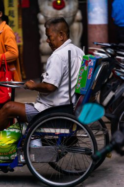 Ho Chi Minh, Vietnam - 31 Ağustos 2020: 31 Ağustos 2020 'de insanlar 5. Mıntıka, Ho Chi Minh City, Vietnam' daki 1000 Buda Tapınağı veya Chua Van Phat pagoda 'yı ziyaret ediyor.