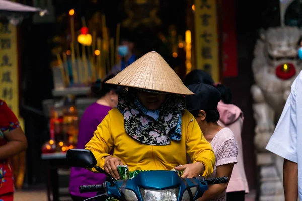 Chi Minh Βιετνάμ Αυγ 2020 Άνθρωποι Επισκέπτονται Thousand Buddha Temple — Φωτογραφία Αρχείου