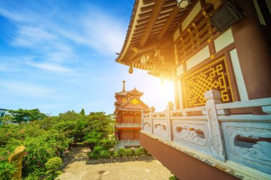 Khanh An Pagoda 'nın erken güneşindeki güzel manzara, Ho Chi Minh şehri, Vietnam - Saigon' daki küçük Japonya. Seyahat ve manzara konsepti.