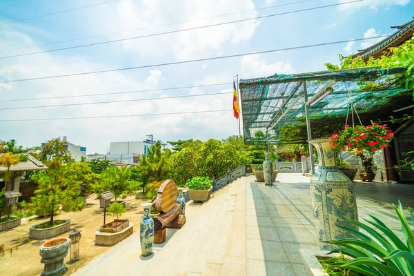 位于越南胡志明市Khanh An塔的阳光普照下的美丽风景 西贡的小日本 旅游和景观概念 图上文字 意为Khanh An塔 — 图库照片