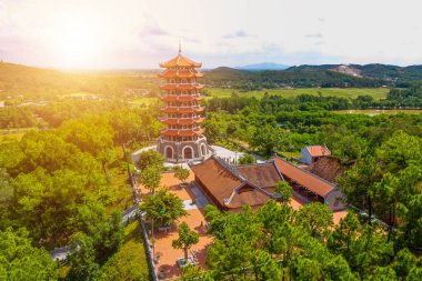 Dong Loc T kavşağının havadan manzarası, Ha Tinh, Vietnam. Seyahat kavramı