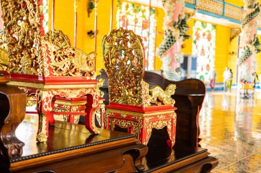 Tay Ninh vilayeti, Vietnam - 01 Ekim 2020: Tay Ninh vilayetinde bir Cao Dai Tapınağı içinde iç mimari ve dekorasyon, ho chi minh şehri, Vietnam