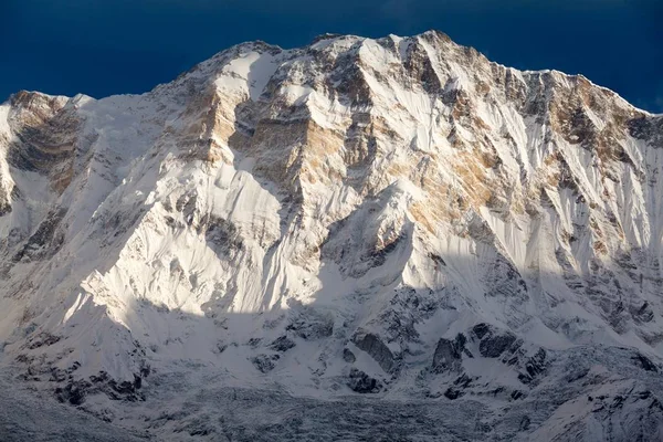 南脸的安纳布尔纳从安纳布尔纳峰营地、 安纳布尔纳圣所、 Kaski 区，尼泊尔 — 图库照片