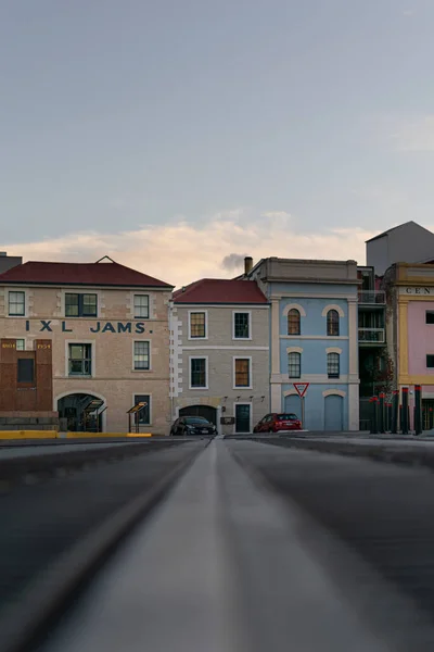 HOBART, AUSTRALIA - 26 Ekim 2019: Hobart Avustralya 'daki Tarihi Henery Jones IXL Jams binası.