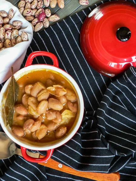 Pintóbab Más Néven Pinto Beans Feijao Carioca Babérkoszorúval Fán Fekete — Stock Fotó