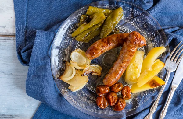 Salsichas Porco Espanholas Butifarras Com Batatas Cebola Pimentão Verde Tomate — Fotografia de Stock