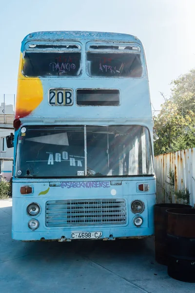 Badalona Espanha Agosto 2020 Ônibus Vintage Estacionado Parque Skate Pôr — Fotografia de Stock