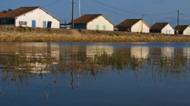 Ares, Gironde, Yeni Aquitaine, Fransa. Arcachon körfezindeki balıkçıların evleri..