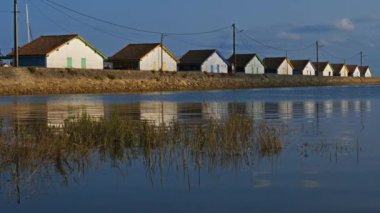 Ares, Gironde, Yeni Aquitaine, Fransa. Arcachon körfezindeki balıkçı evleri..