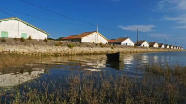 Ares, Gironde, Yeni Aquitaine, Fransa. Arcachon körfezindeki balıkçı evleri..