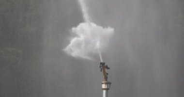 Fransa 'nın Loiret kentindeki sulama sistemi.