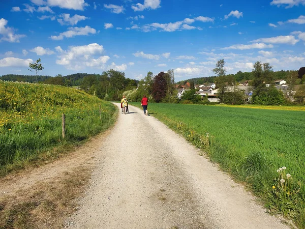 Seon Argovia Suiza Abril 2020 Nuevo Distanciamiento Social Normal Dos — Foto de Stock