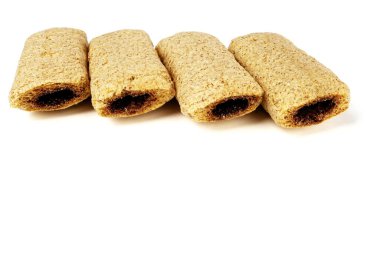 Orta çikolatalı unlu çıtır tatlılar.