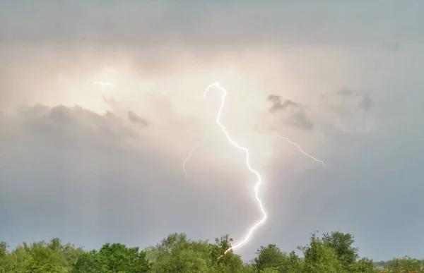 Blitzentladung Regen Tagsüber — Stockfoto