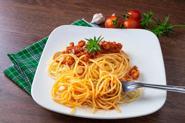 Spaghetti Sauce Dish — Stock Photo, Image