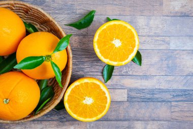 Sepette taze portakal