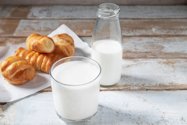 Croissant Bread Milk Wooden Table — Stock Photo, Image