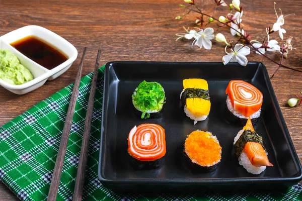 Japansk Mat Sushi Bordet — Stockfoto