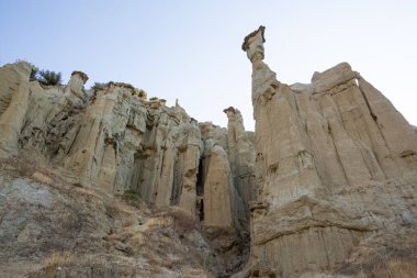 Türkiye 'de Manisa' daki Kula peri bacaları