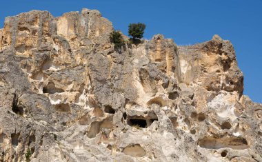 Tarihi yerlerin ve taş mezarların fotoğrafları