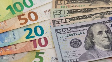 Eylül 2020. İzmir, Türkiye. çeşitli ülke banknotları. editoryal fotoğrafçılık.