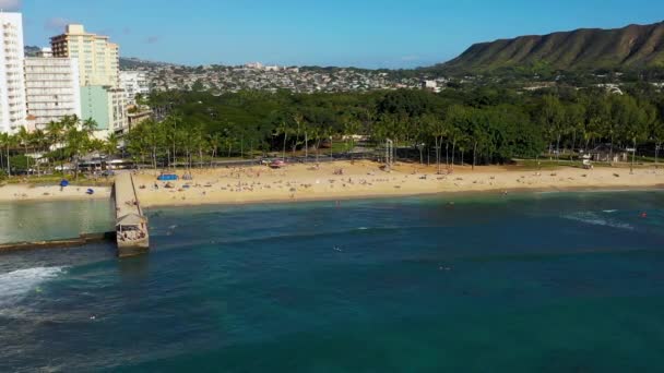 Zdjęcie z lotu ptaka na Hawajach w Waikiki — Wideo stockowe