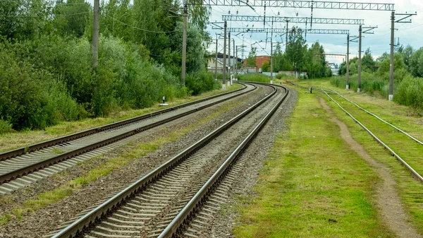 Elektrische Trein Tracks Een Heldere Zonnige Dag — Stockfoto