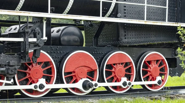 Rad Einer Vorrevolutionären Sowjetischen Dampflokomotive — Stockfoto