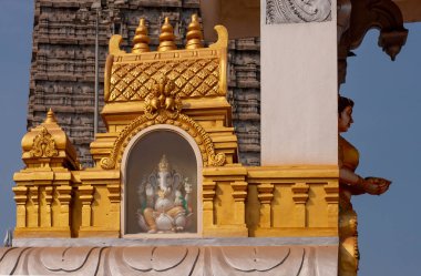 Karnataka Eyaleti Murdeshvar 'da Ganesh heykeli (parça))