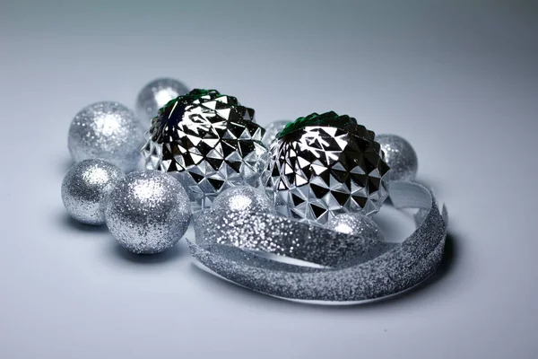 Close Abstract Art View Defocused Silver Color Glitter Ornament Balls — Stockfoto