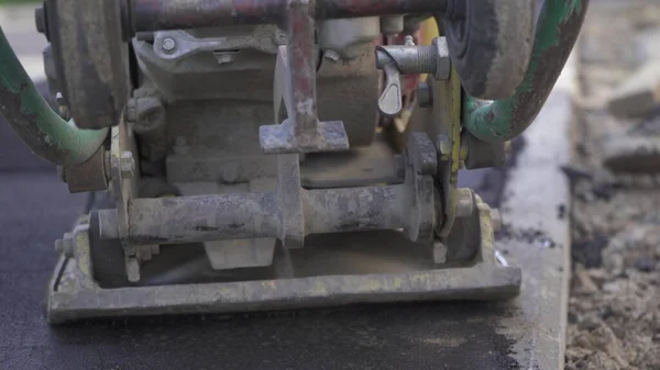 Vibratory Asphalt Paving Machine Sidewalk Filmed Close Road Works Pavement — Stock Photo, Image