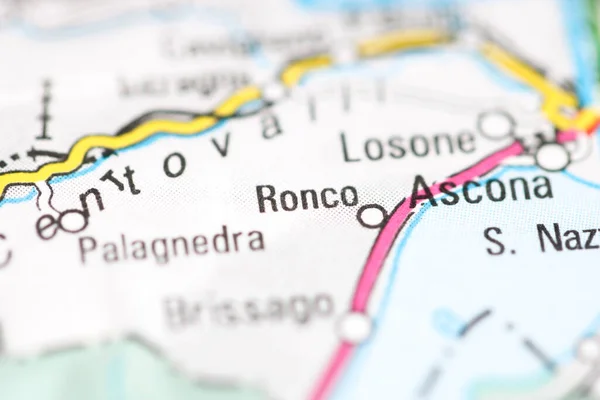 瑞士地图上的Ronco — 图库照片